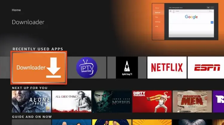 La app Downloader resaltada en la pantalla de inicio del Amazon Fire TV